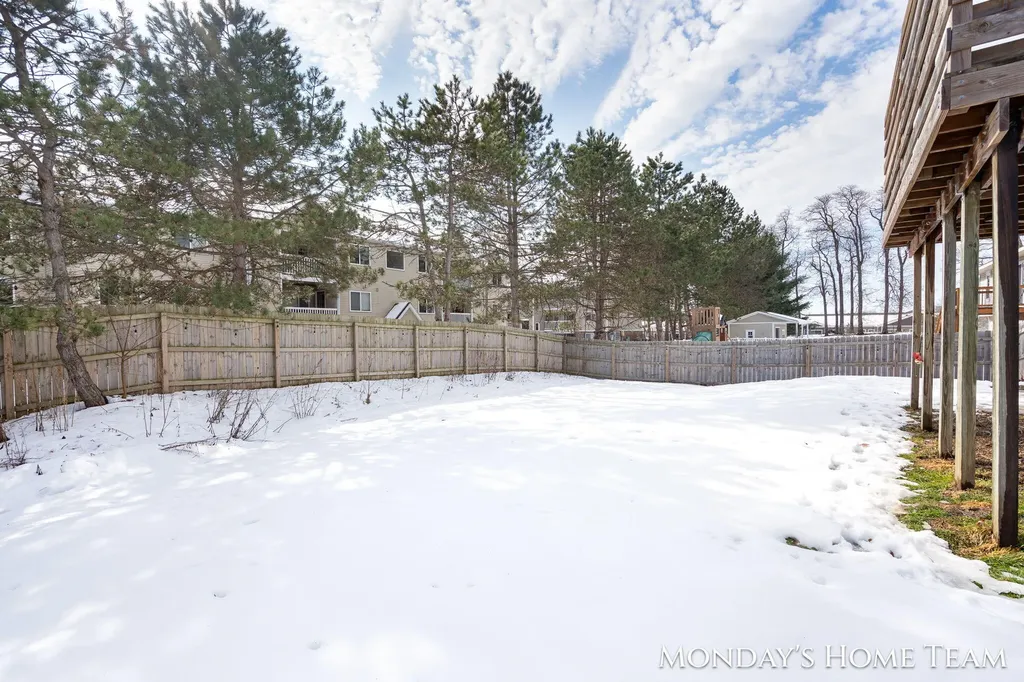 3334 Hazelnut Drive NW Grand Rapids City MI 49504