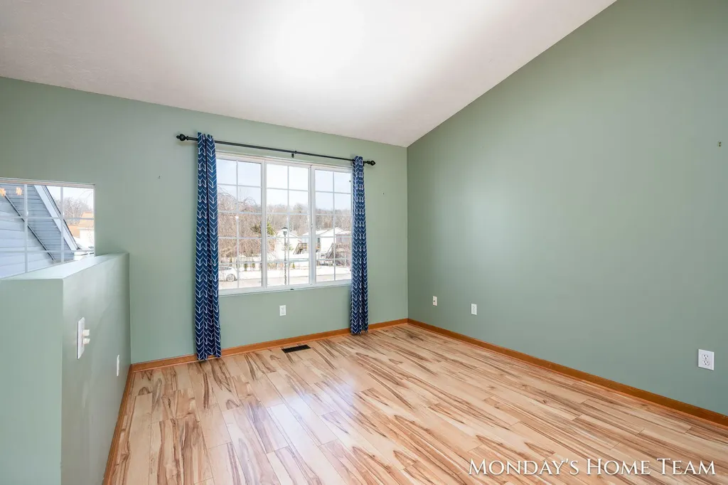 3334 Hazelnut Drive NW Grand Rapids City MI 49504