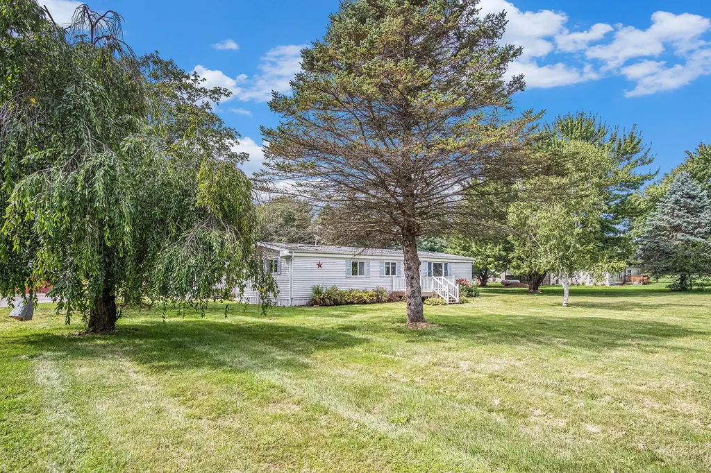 6939 Alden Nash Avenue SE Bowne Township MI 49302