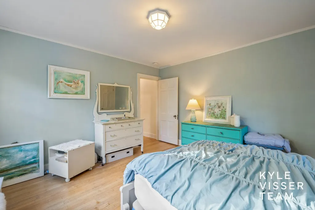 508 Cambridge Boulevard SE East Grand Rapids City MI 49506