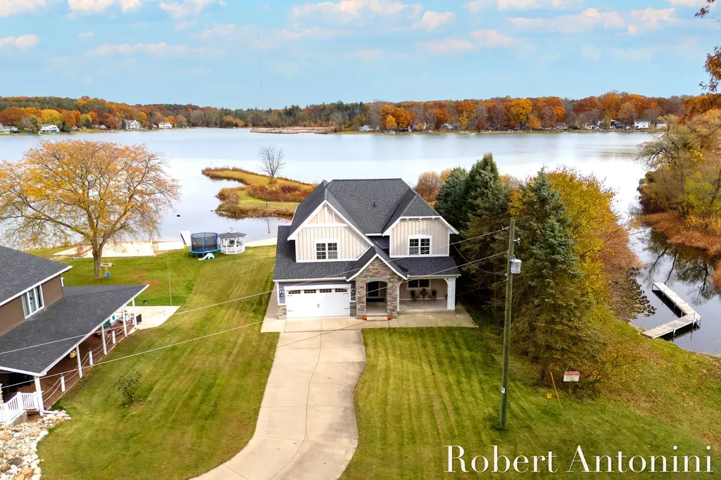 250 Shore Drive Yankee Springs Township MI 49348