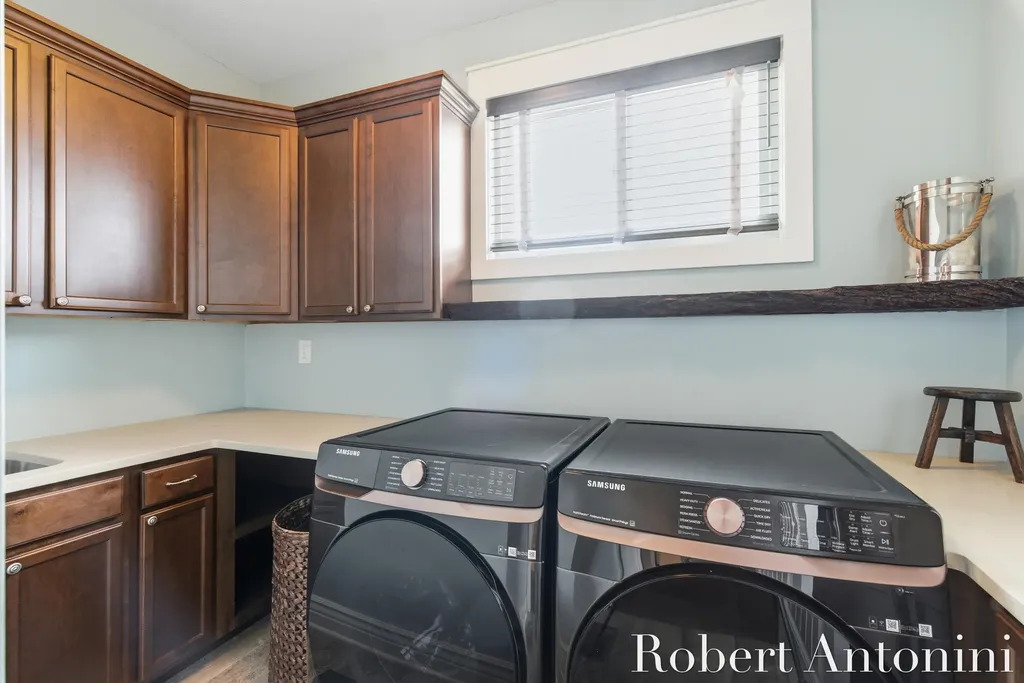 250 Shore Drive Yankee Springs Township MI 49348