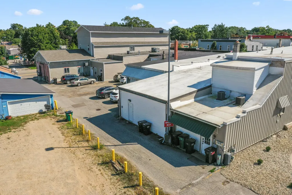 122 W Superior Street Wayland City MI 49348