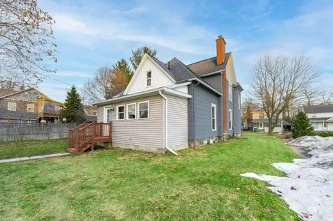218 S Oliver Street Charlotte City MI 48813