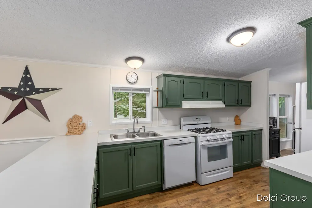 6830 E Carrigan Drive Croton Township MI 49337