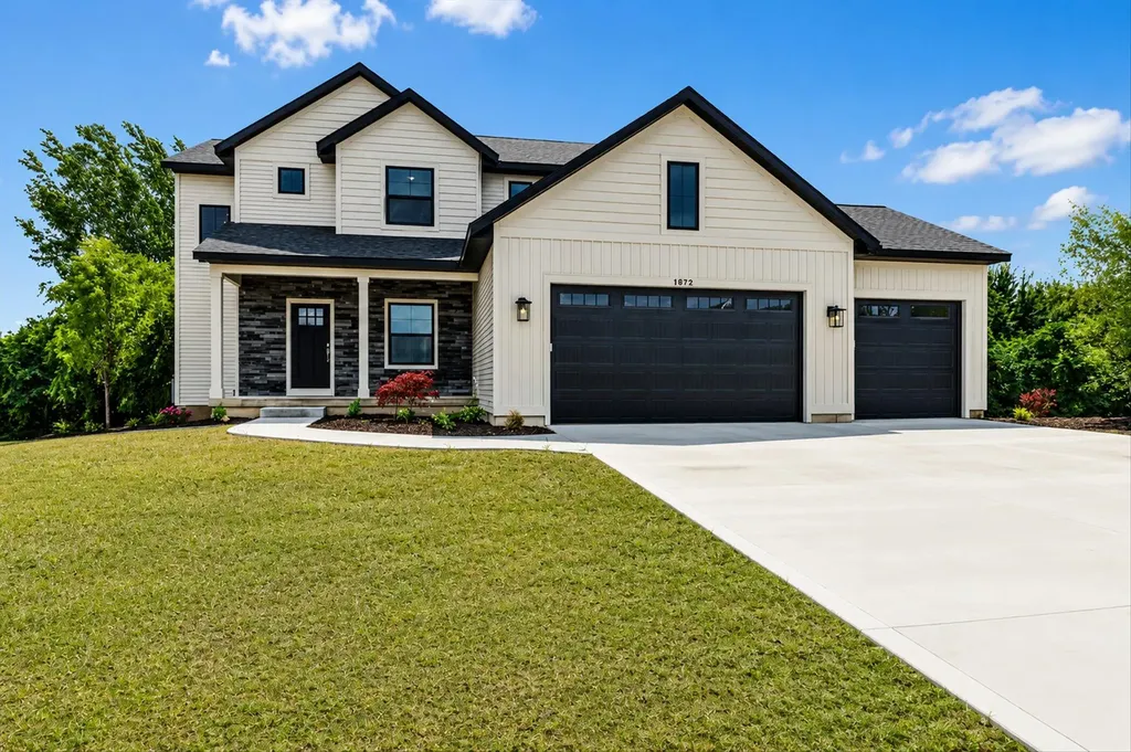 1872 Northfield Court SW Byron Township MI 49315