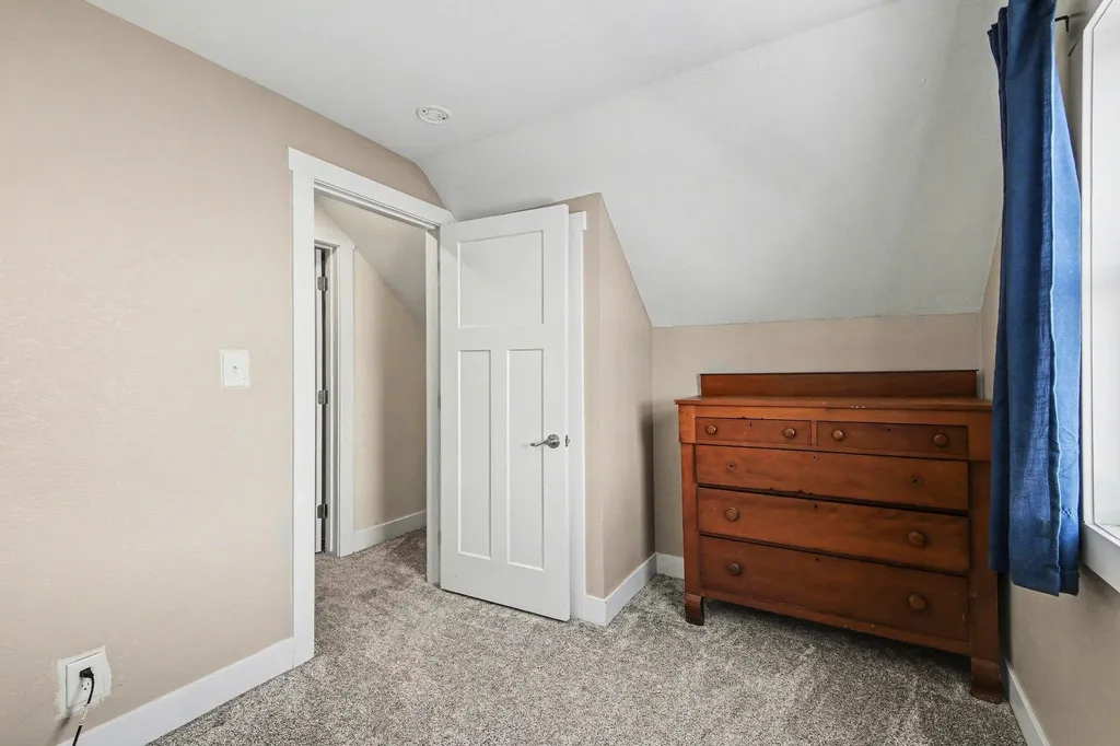 1443 Rathbone Street SW Wyoming City MI 49509