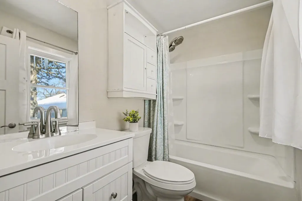 1443 Rathbone Street SW Wyoming City MI 49509