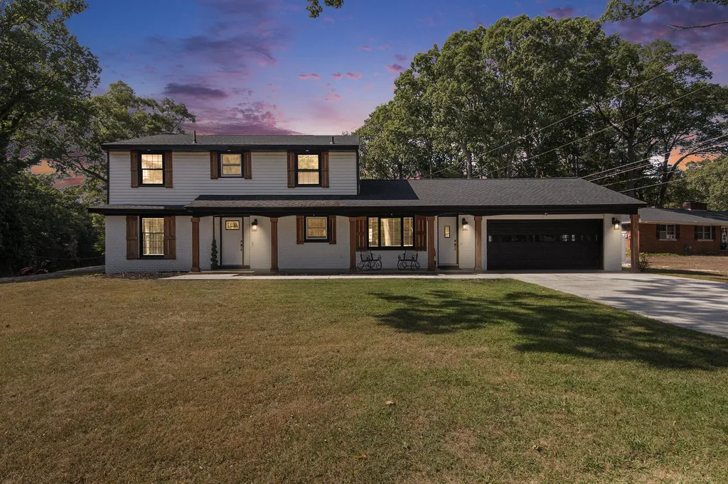 4085 Quainton Road Norton Shores City MI 49441