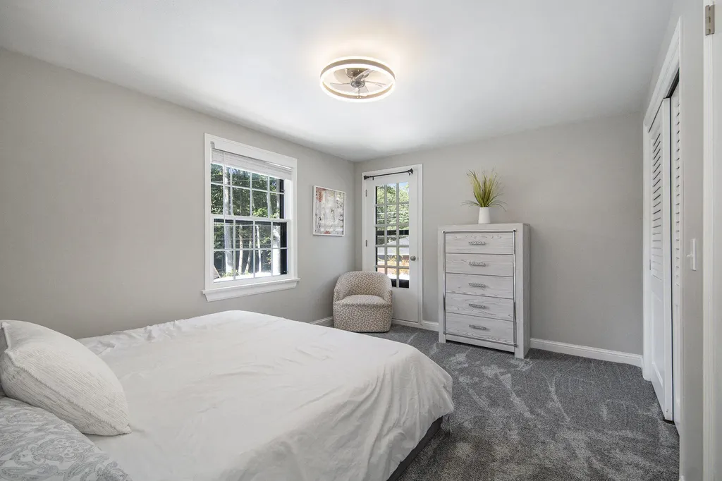 4085 Quainton Road Norton Shores City MI 49441