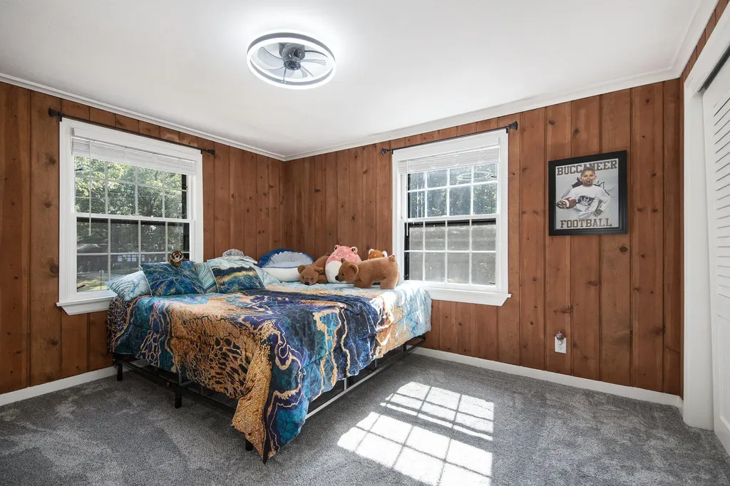 4085 Quainton Road Norton Shores City MI 49441