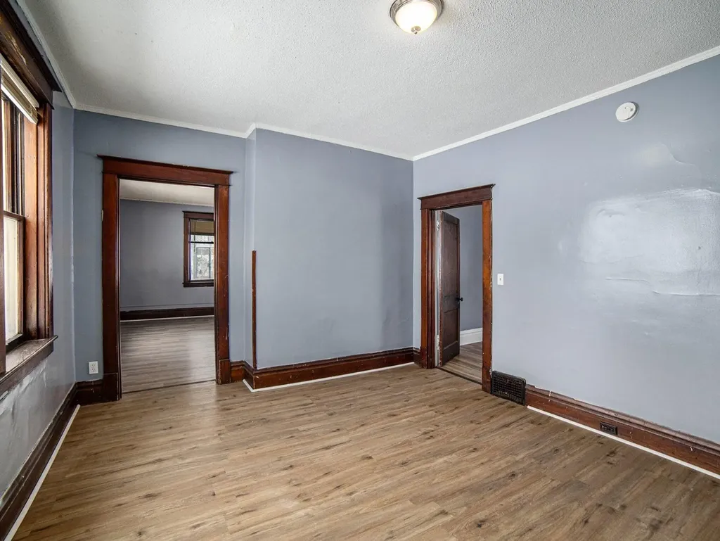 66 E Isabella Avenue Muskegon City MI 49442