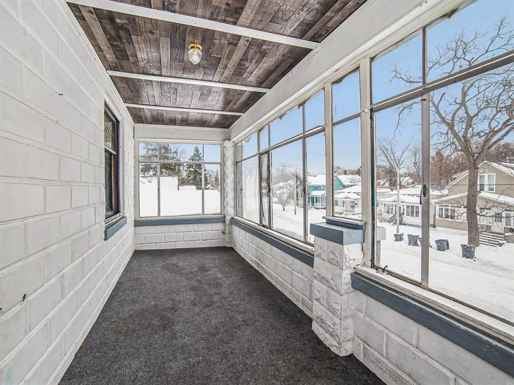 66 E Isabella Avenue Muskegon City MI 49442