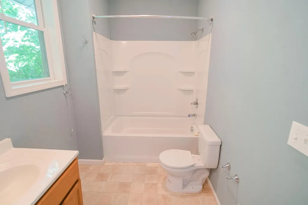 66 E Isabella Avenue Muskegon City MI 49442