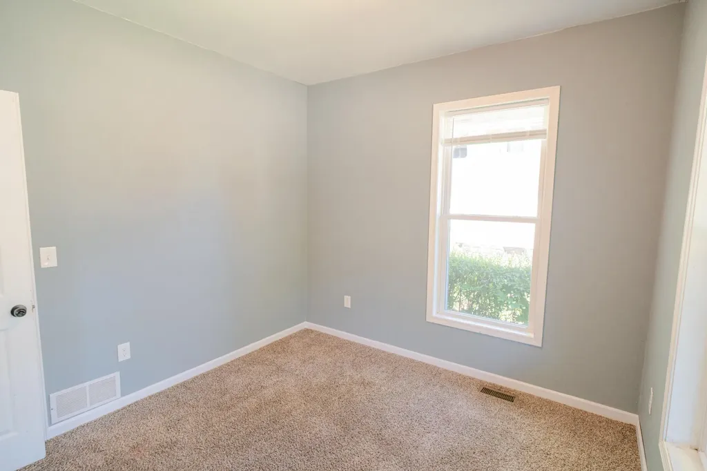 66 E Isabella Avenue Muskegon City MI 49442