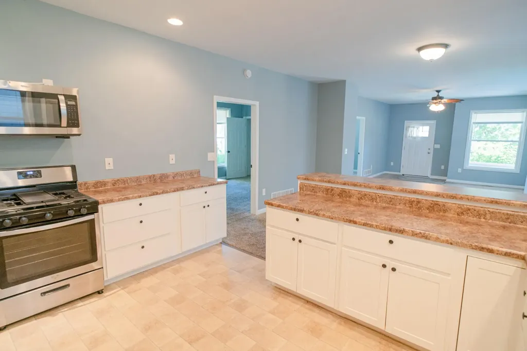 66 E Isabella Avenue Muskegon City MI 49442