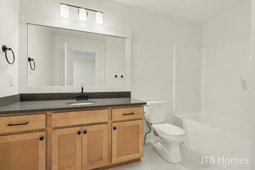 5967 Claymont Court SE Caledonia Township MI 49316