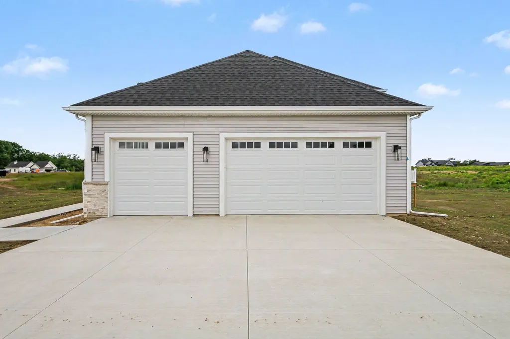 8670 Bosque Drive SE Caledonia Township MI 49316