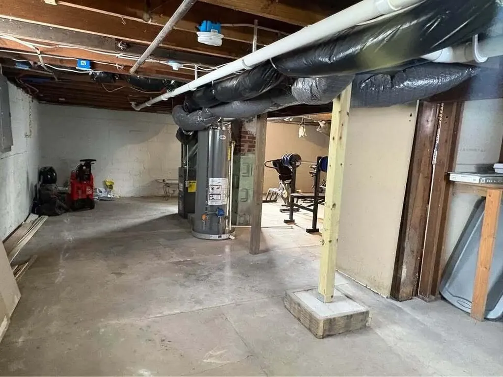 1980 Dyson Street Muskegon City MI 49442