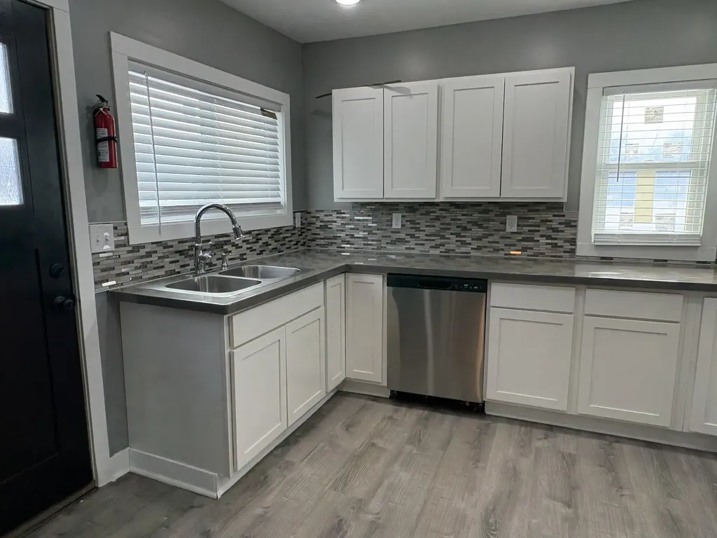 1980 Dyson Street Muskegon City MI 49442