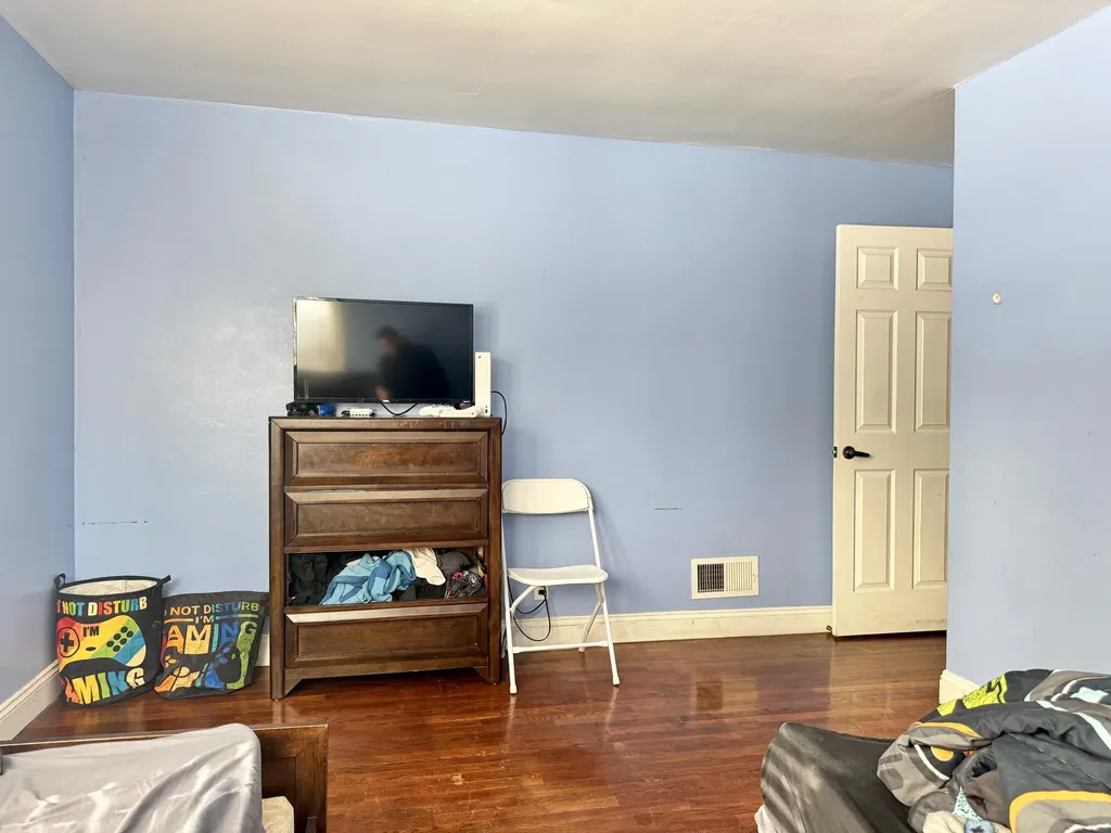 1223 Parchmount Avenue Parchment City MI 49004