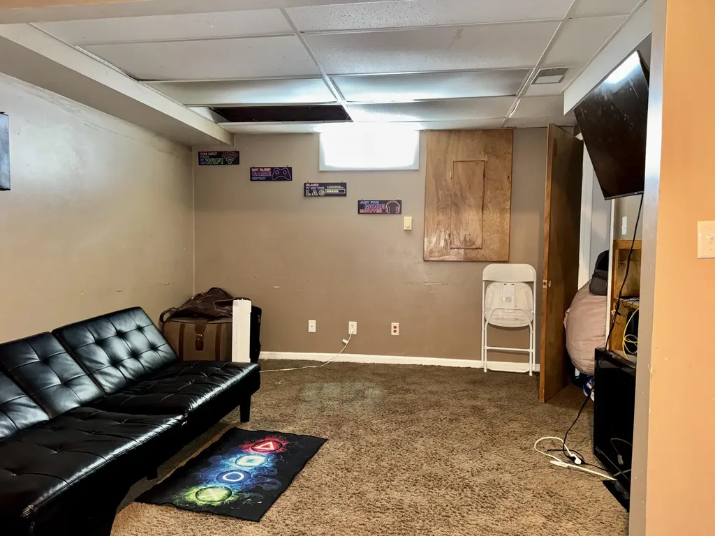 1223 Parchmount Avenue Parchment City MI 49004