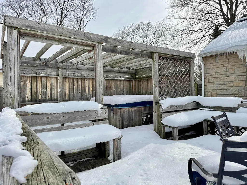 1223 Parchmount Avenue Parchment City MI 49004