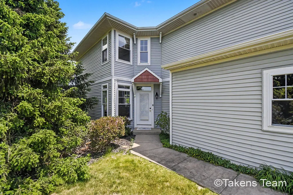 189 Mill Pond Drive Thornapple Township MI 49333
