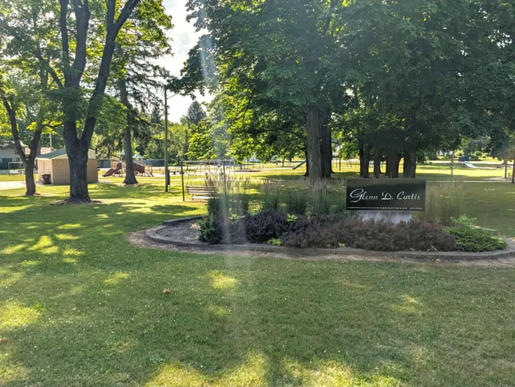 525 E Pine Road Edmore Village MI 48829