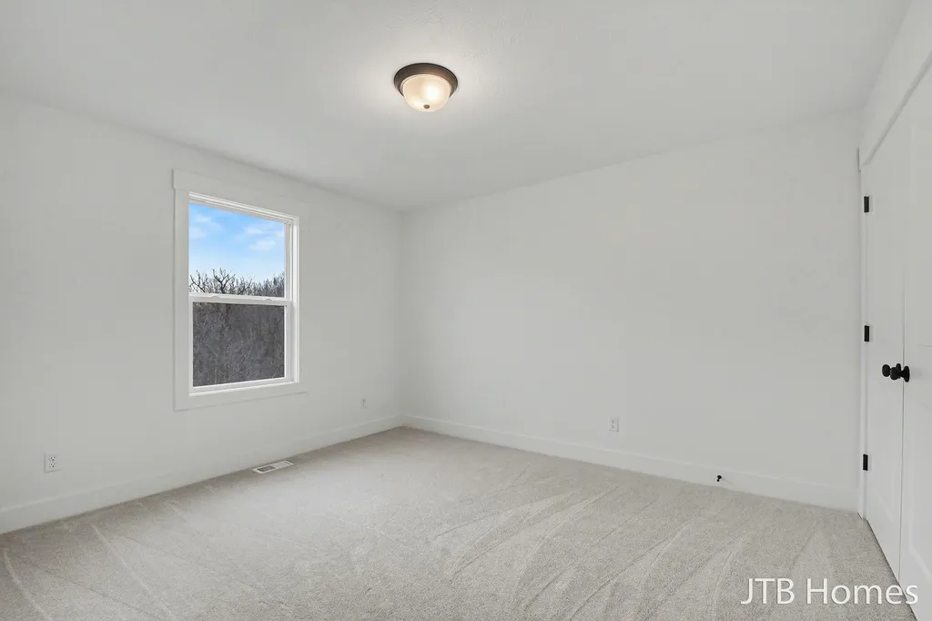 5940 Valley Point Drive SE Caledonia Township MI 49316