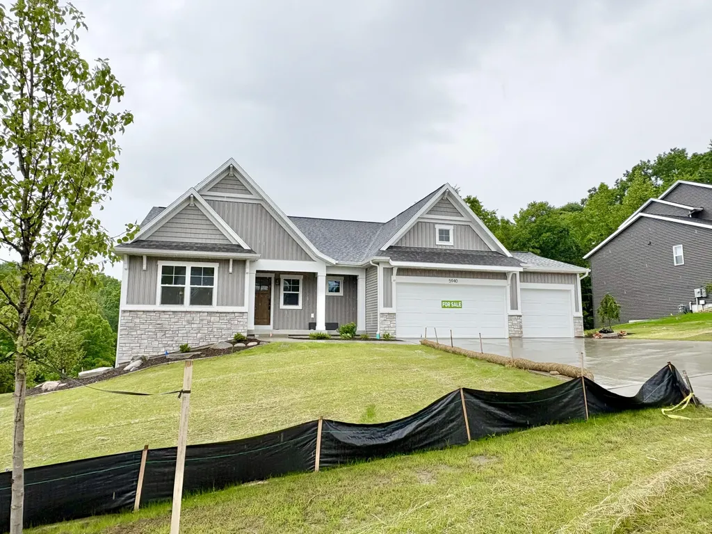 5940 Valley Point Drive SE Caledonia Township MI 49316
