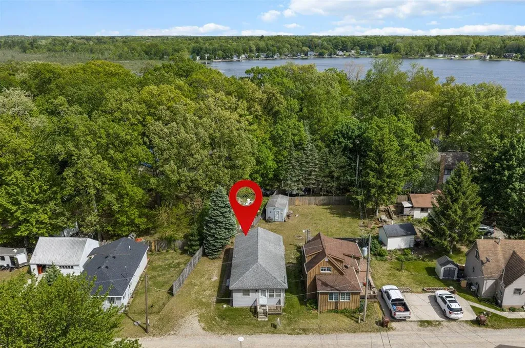 8710 Orleans Avenue Orleans Township MI 48834