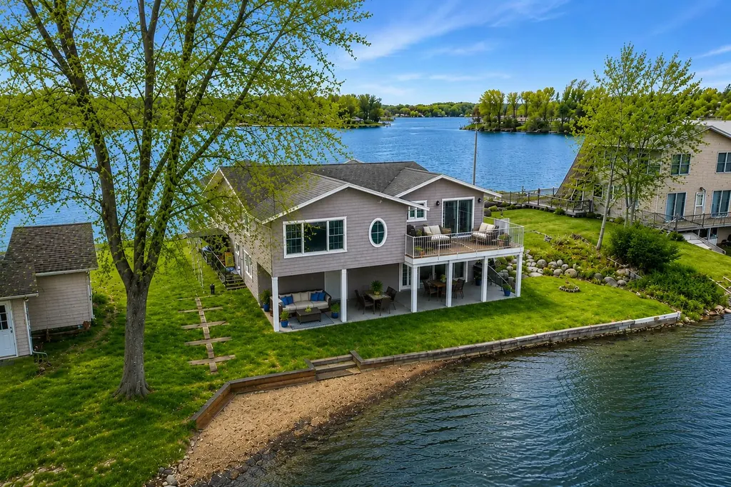 7896 Bay Meadow Morton Township MI 49346