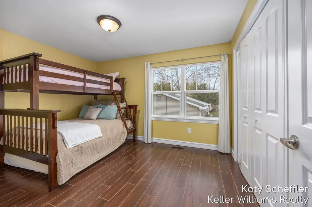 7896 Bay Meadow Morton Township MI 49346