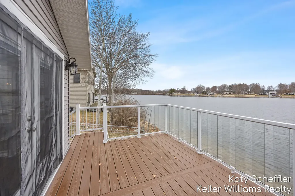 7896 Bay Meadow Morton Township MI 49346