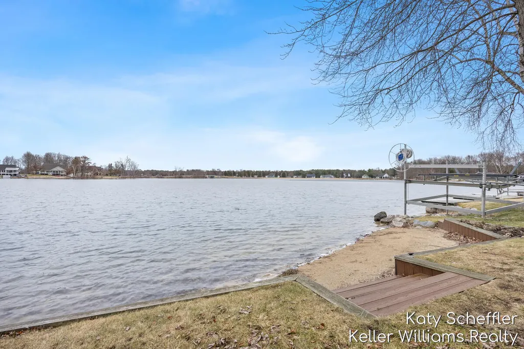 7896 Bay Meadow Morton Township MI 49346