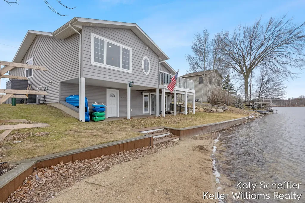 7896 Bay Meadow Morton Township MI 49346