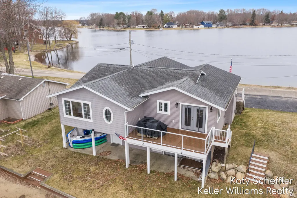 7896 Bay Meadow Morton Township MI 49346