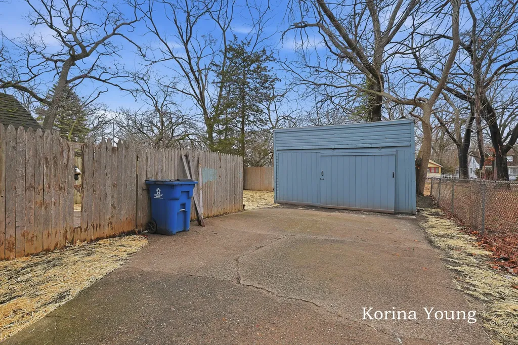 3008 9th Street Muskegon Heights City MI 49444