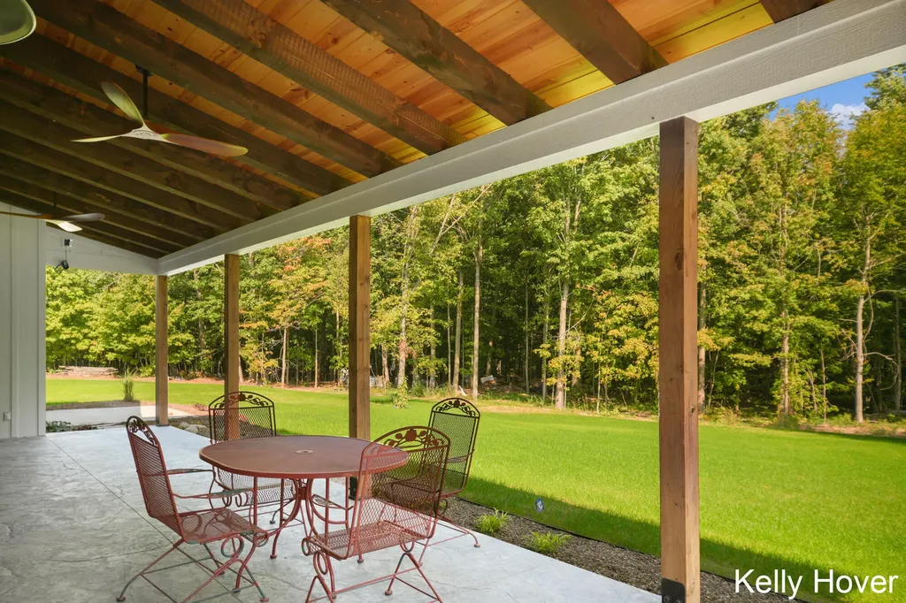 402 Ottogan Hills Court Jamestown Charter Township MI 49323
