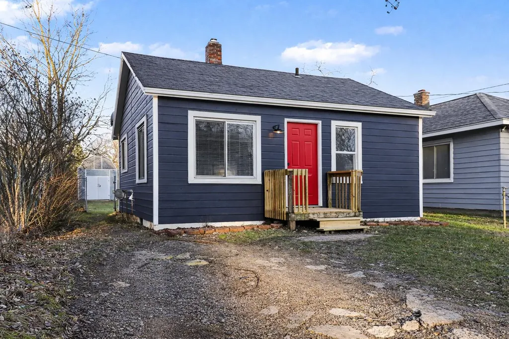 1013 Trimble Avenue Kalamazoo City MI 49048