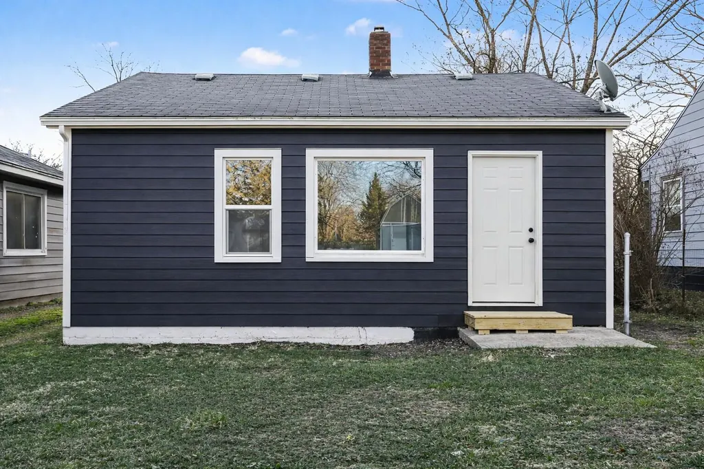 1013 Trimble Avenue Kalamazoo City MI 49048