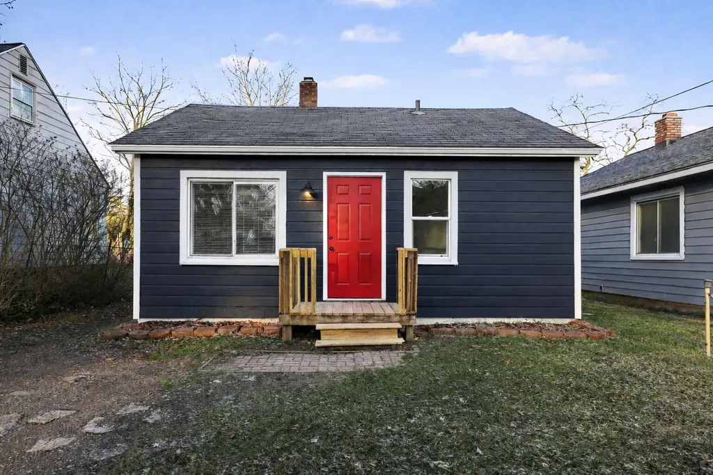 1013 Trimble Avenue Kalamazoo City MI 49048