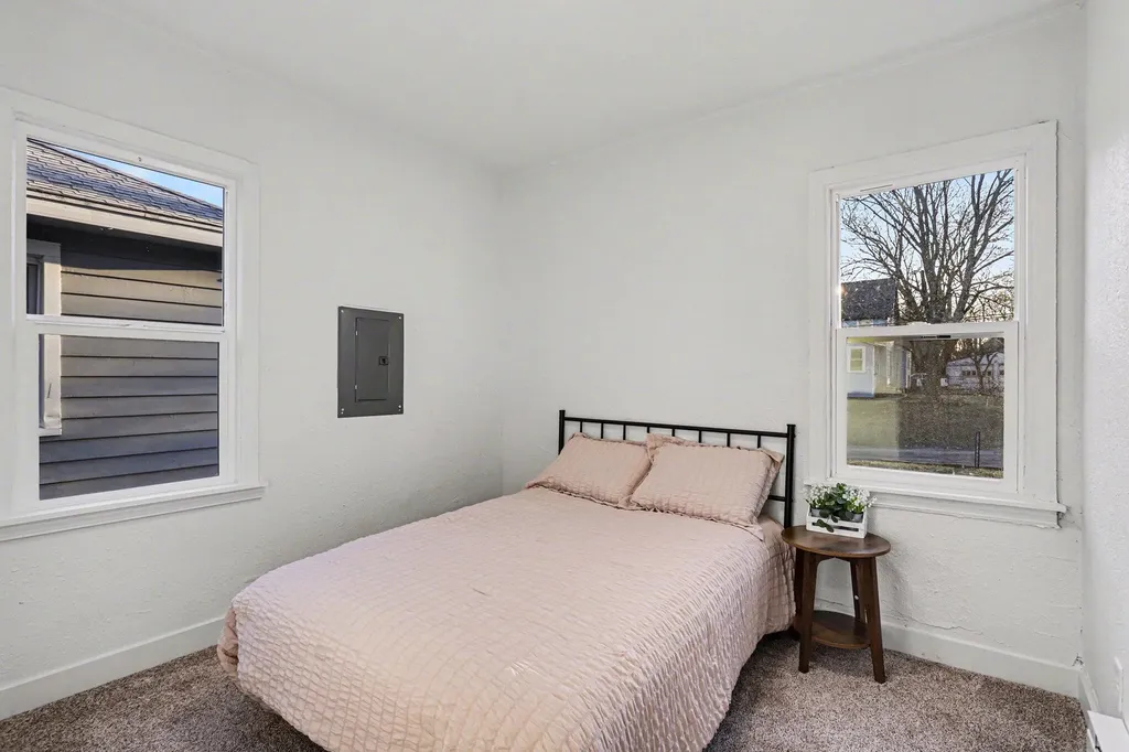 1013 Trimble Avenue Kalamazoo City MI 49048