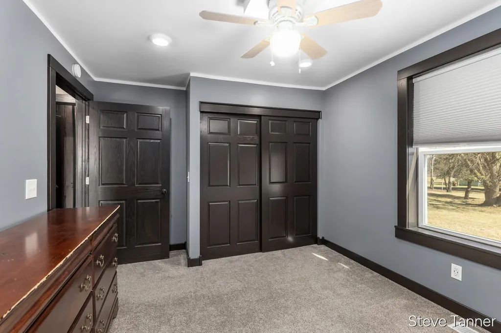 5423 E Howard City-edmore Home Township MI 48829