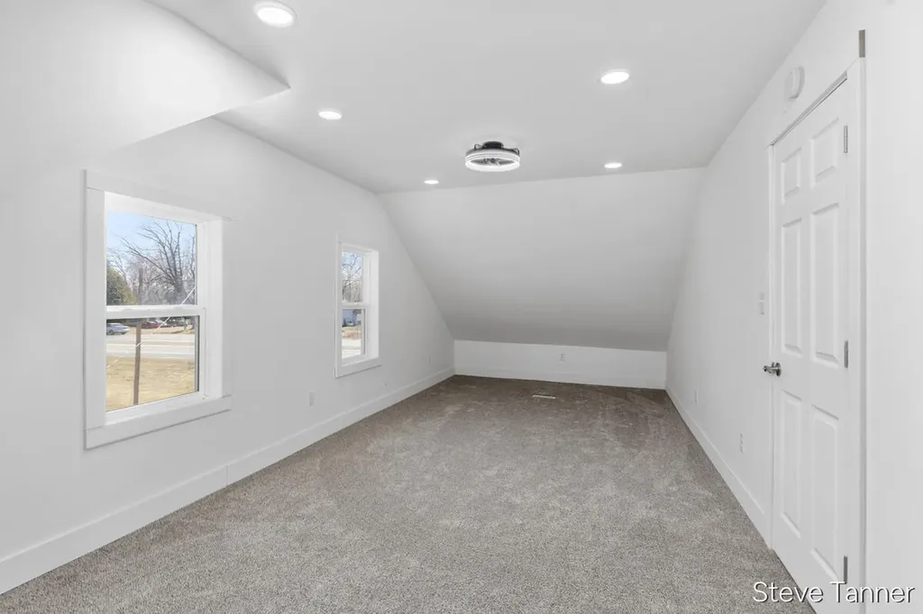 5423 E Howard City-edmore Home Township MI 48829