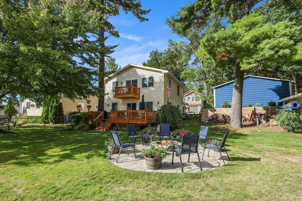 6271 10th Street Cedar Creek Township MI 49457