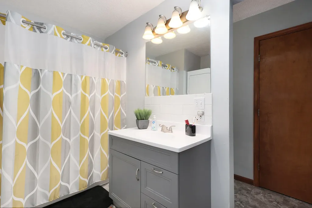 6271 10th Street Cedar Creek Township MI 49457