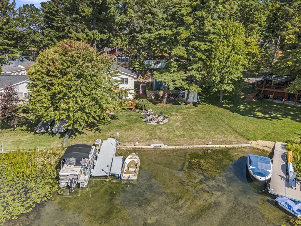 6271 10th Street Cedar Creek Township MI 49457