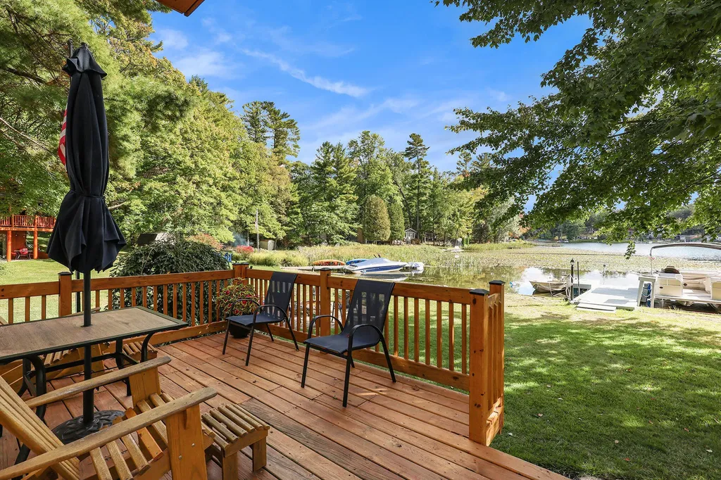 6271 10th Street Cedar Creek Township MI 49457